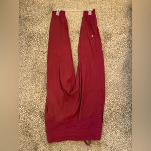 Lululemon joggers. Size 6. Ankle length (I am 5‘4 and it’s at my ankle)